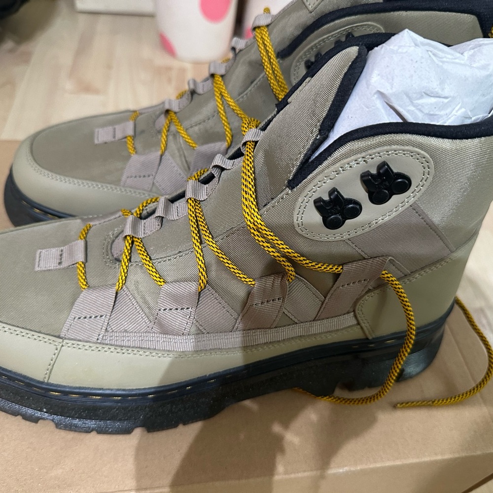 Dr. Martens Boury pale olive Hiking Boots - Picture 3 of 6